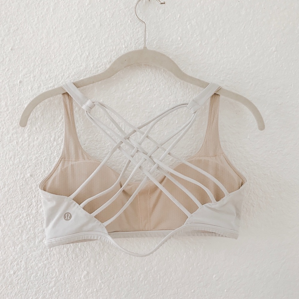 White Free To Be Bra and lululemon bag!